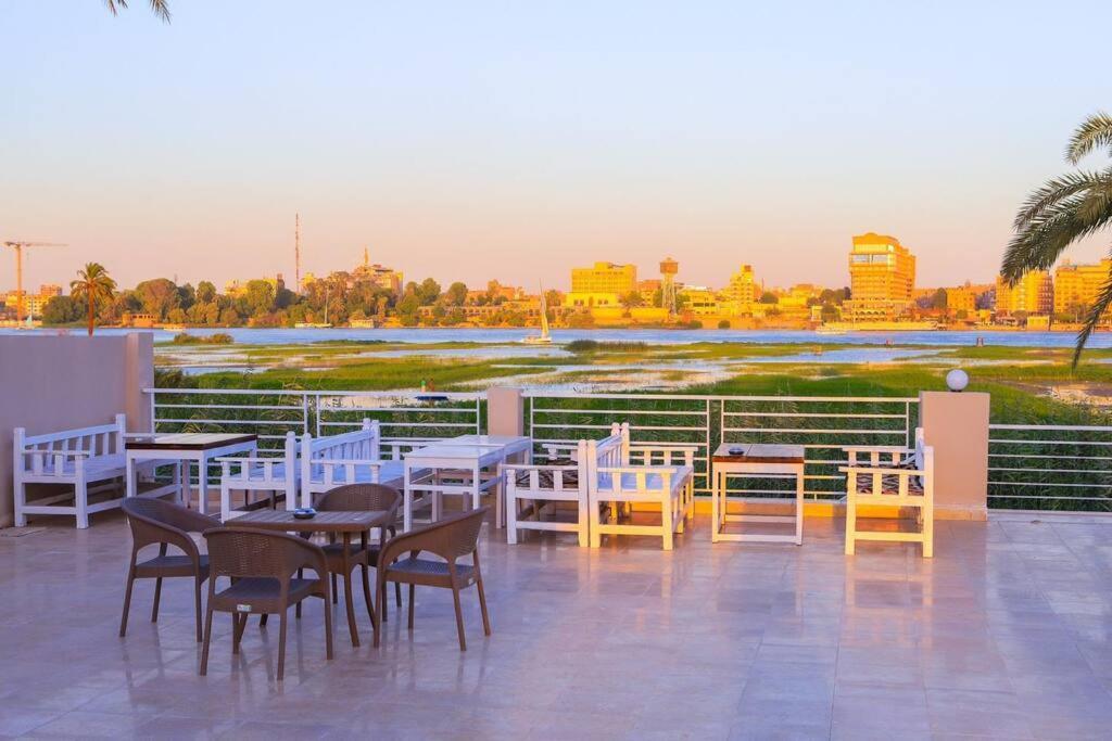 Royal Nile Villa - Nile View Apartment 1 樂蜀 外观 照片