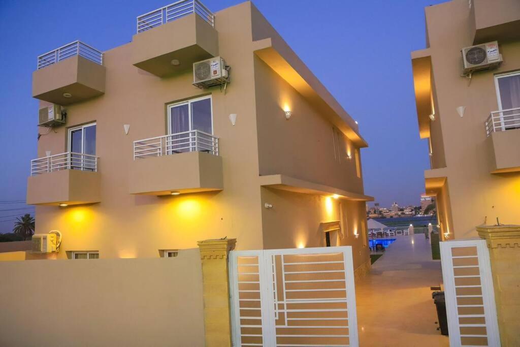 Royal Nile Villa - Nile View Apartment 1 樂蜀 外观 照片