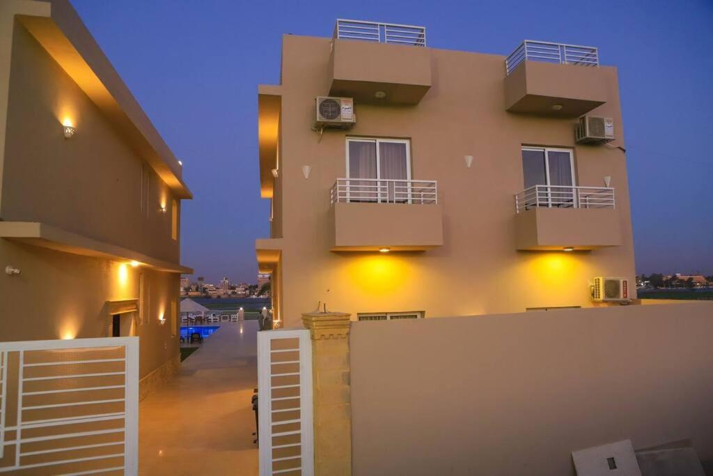 Royal Nile Villa - Nile View Apartment 1 樂蜀 外观 照片