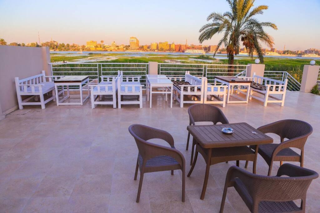 Royal Nile Villa - Nile View Apartment 1 樂蜀 外观 照片